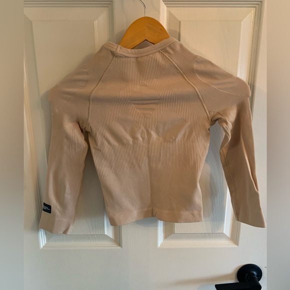 Adidas formation long sleeve cropped training top - Picture 4 of 5